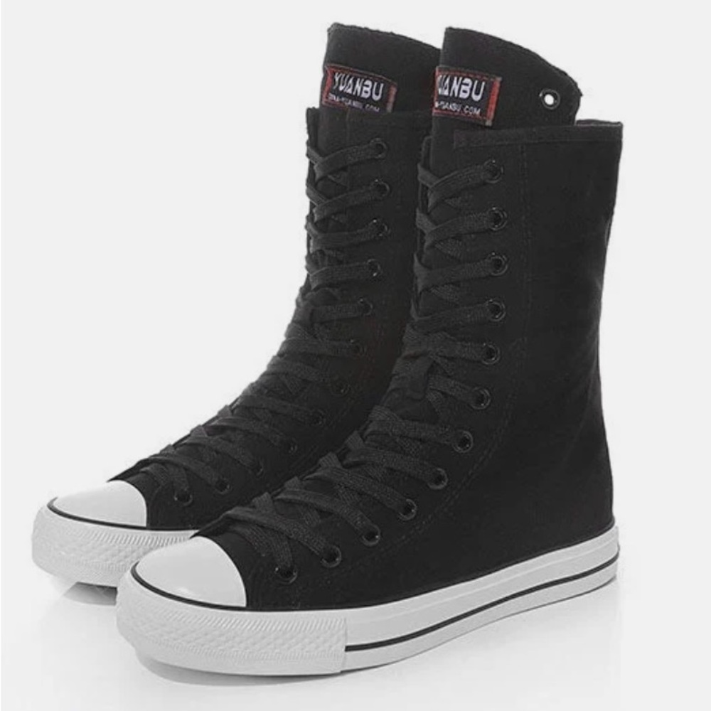 Yuanbu Canvas Women’s Lace Up Mid Calf Sneakers. Sz6 Black. Excellent Condition